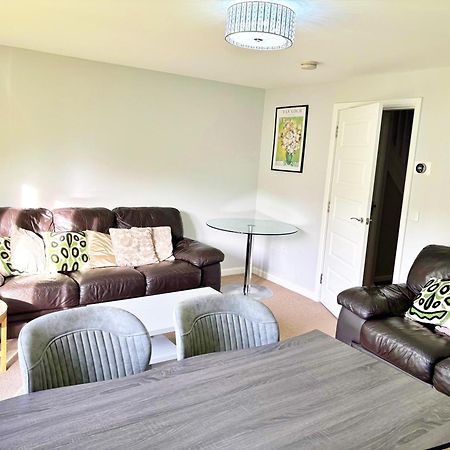 3 Bed House With Parking Near Airport Βίλα Εδιμβούργο Εξωτερικό φωτογραφία