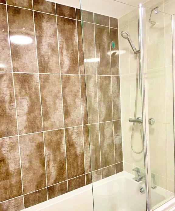 3 Bed House With Parking Near Airport Βίλα Εδιμβούργο Εξωτερικό φωτογραφία